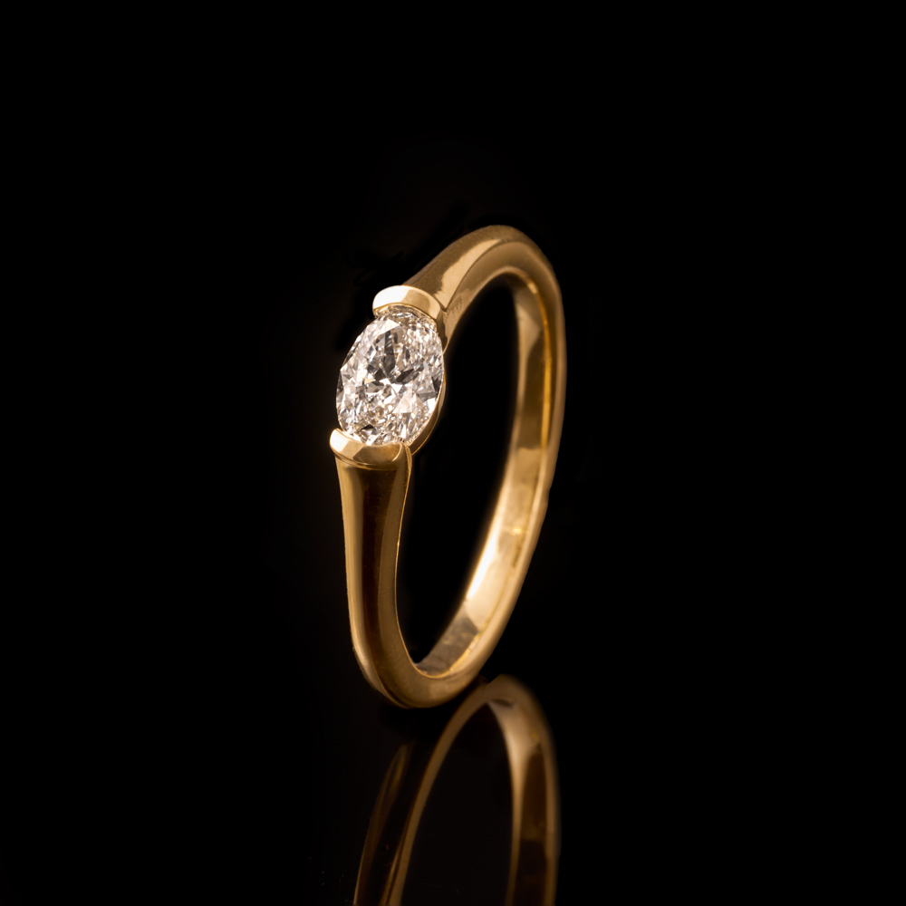 Ring mit Lab-Grown-Diamanten / 585er Gelbgold – 1.550 €
