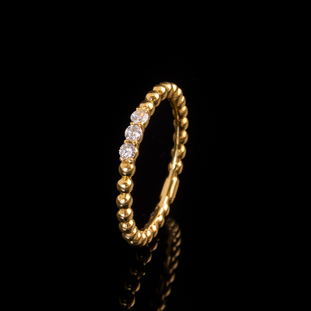 Kleine Kugel Ring mit Diamanten / 750 Gelbgold - 780 €